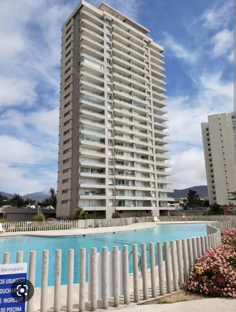 Edificio Playa Herradura